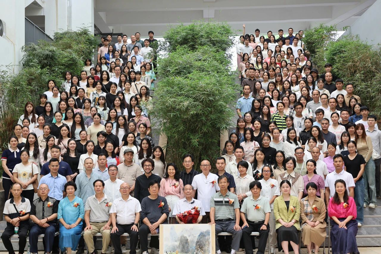 桂平市中小学美术教师水彩画专题培训活动暨大藤峡水彩画社成立仪式在我校顺利举行 丨 开云(中国)